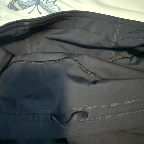 Black High-Waisted Leggings - Picture 5 of 6